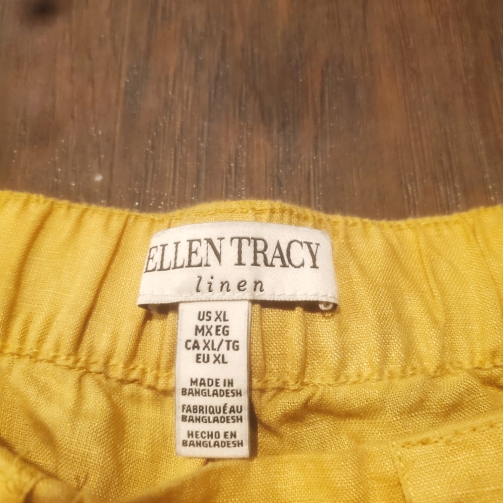 Shorts - Picture 6 of 10